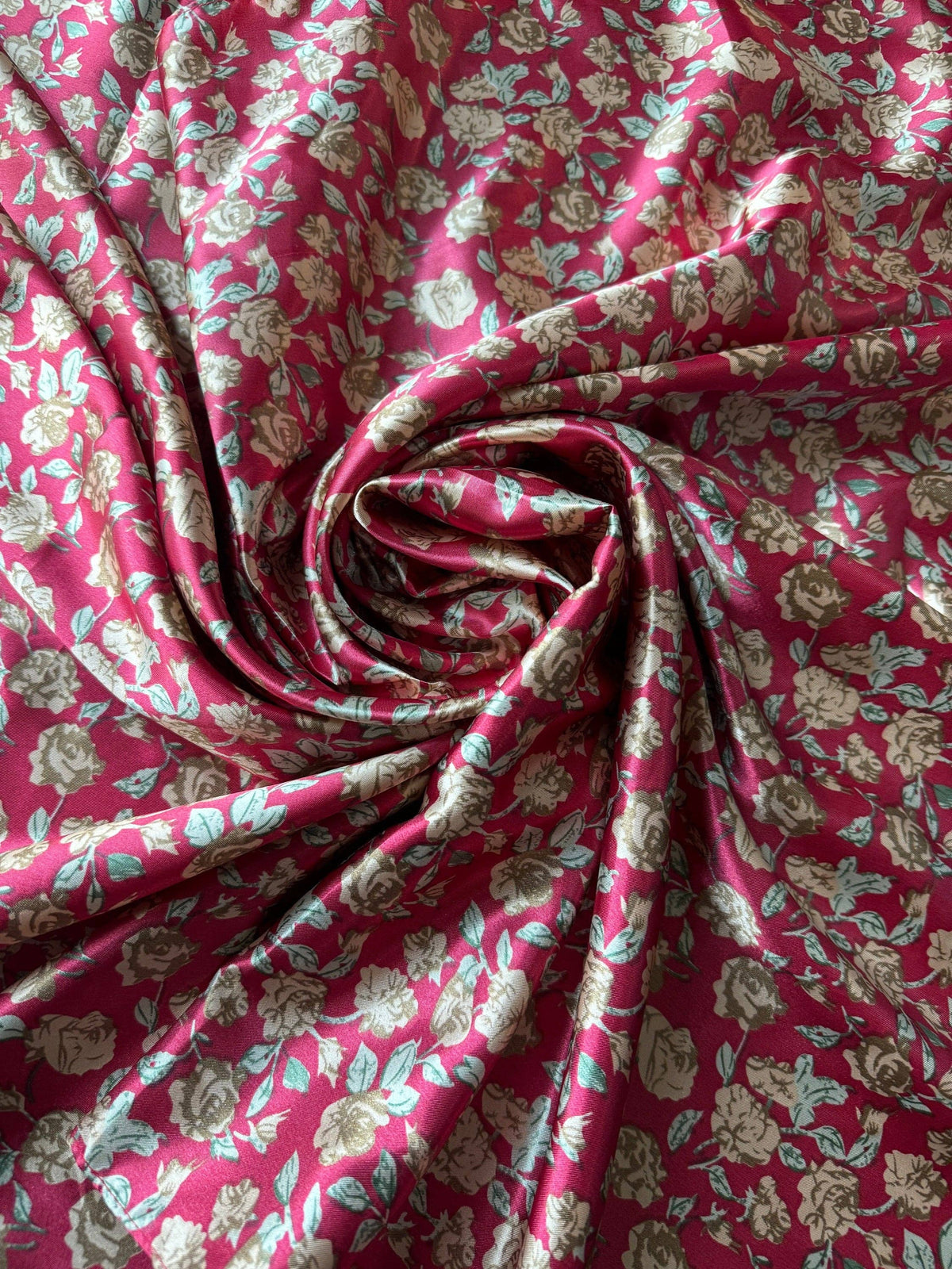 Wild Rag Cranberry Red and Beige Rose Cowboy Western Neck Scarf