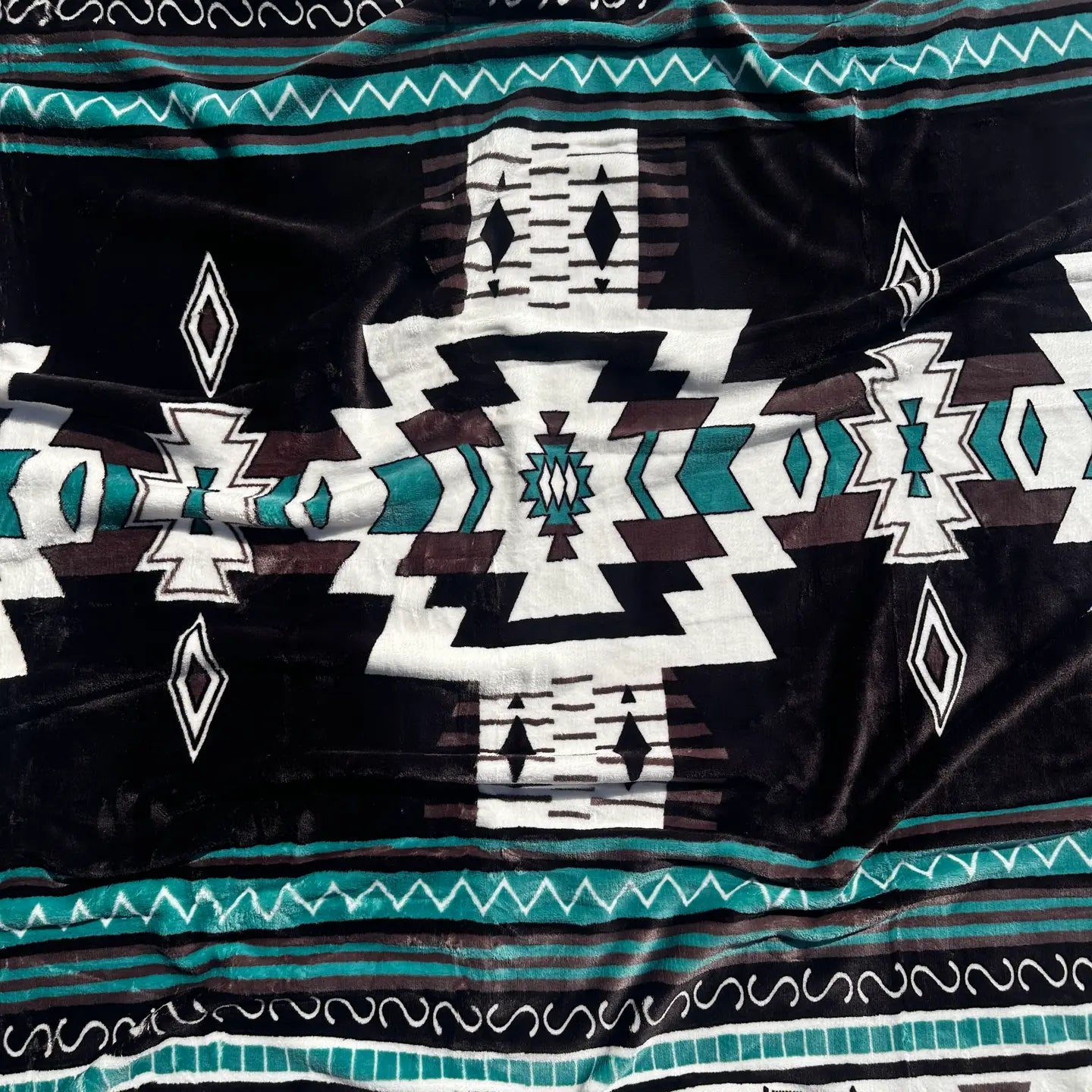 Green & Black Southwest Aztec King Size Super Plush Blanket