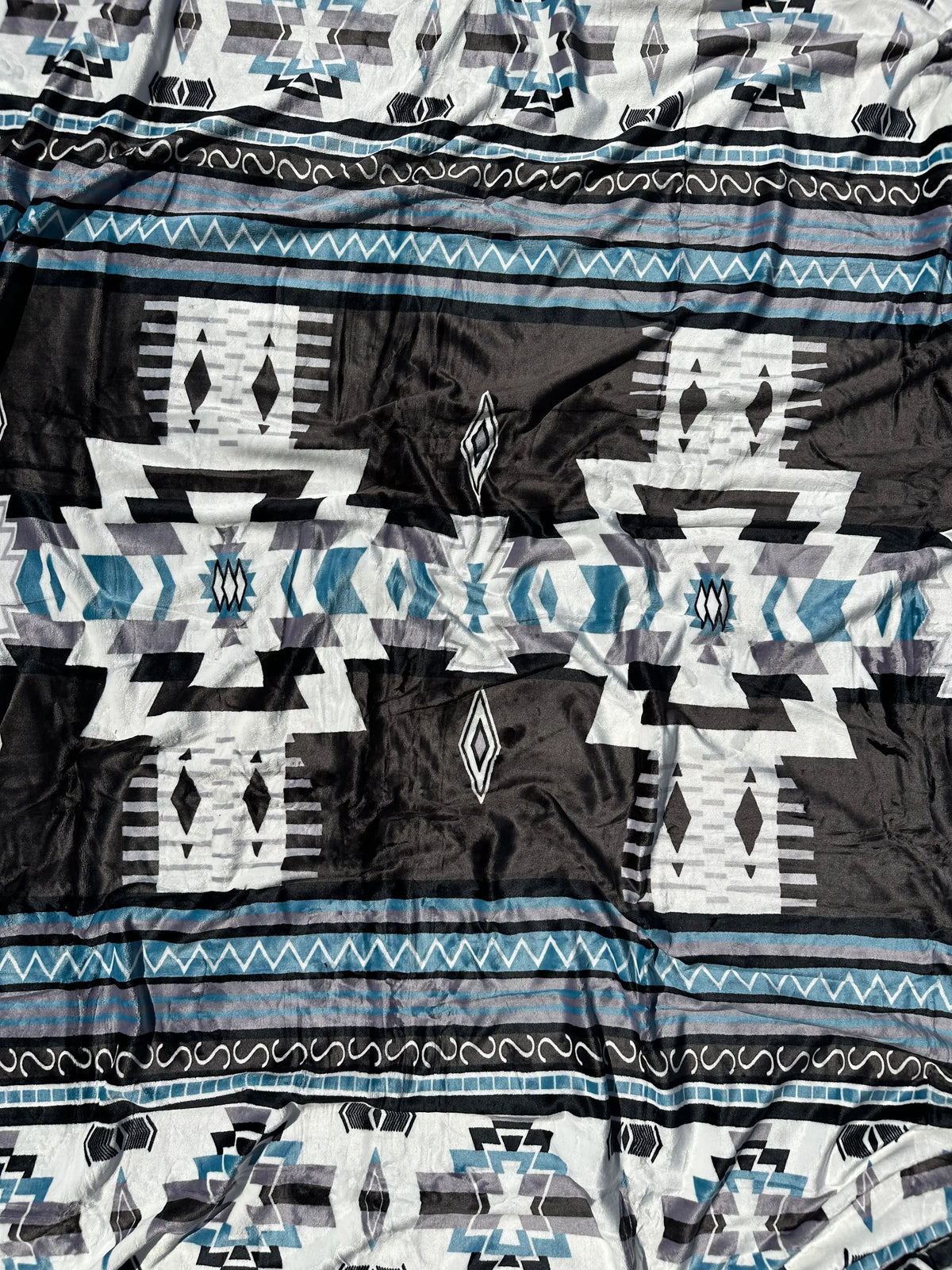 Blue & White Southwest Aztec King Size Super Plush Blanket